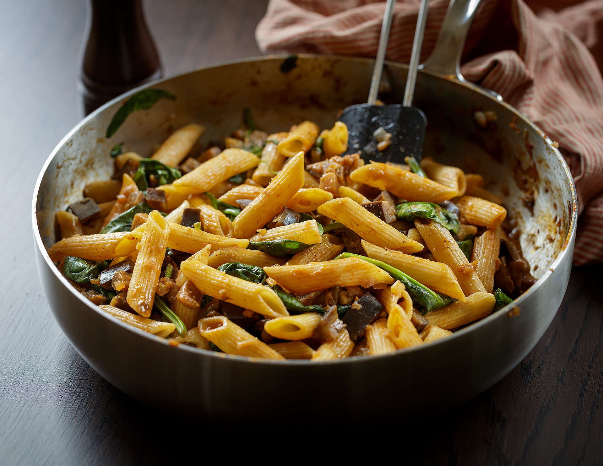 Easy One Pan vegan pasta
